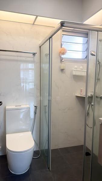 443A Fernvale Road, 443A Fernvale Road, Seletar / Yio Chu Kang, Room Rental, 100 sqft, HDB Flat For Rent, by Ryan Tan 陈建忠, 500271079 - Bathroom - PropertyGuru.com.sg