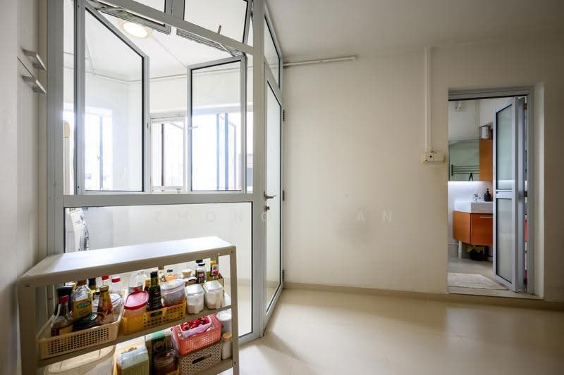 143 Rivervale Drive, 143 Rivervale Drive, Hougang / Punggol / Sengkang, 4 Bedrooms, 1,507 sqft, HDB Flat For Sale, by Zhong Xian, 500271081 - Kitchen & Yard - PropertyGuru.com.sg