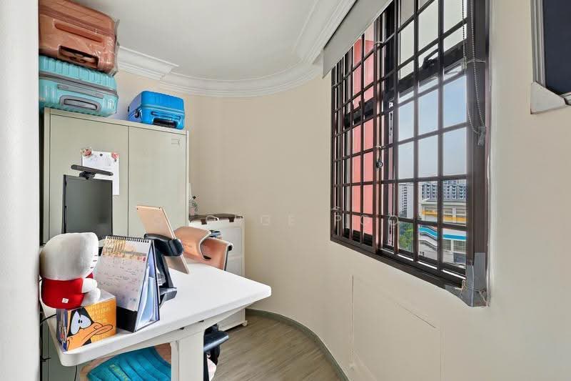 359 Admiralty Drive, 359 Admiralty Drive, Sembawang / Yishun, 4 Bedrooms, 1,195 sqft, HDB Flat For Sale, by George Poo, 500271083 - Study - PropertyGuru.com.sg