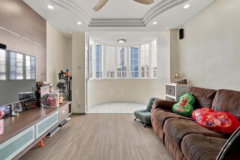 359 Admiralty Drive, 359 Admiralty Drive, Sembawang / Yishun, 4 Bedrooms, 1,195 sqft, HDB Flat For Sale, by George Poo, 500271083 - Living Room - PropertyGuru.com.sg