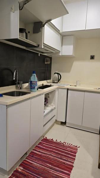 Guillemard Edge, 38 Lorong 30 Geylang, Eunos / Geylang / Paya Lebar, 1 Bedroom, 861 sqft, Condominium For Sale, by Joyce Tai, 500271094 - Kitchen - PropertyGuru.com.sg