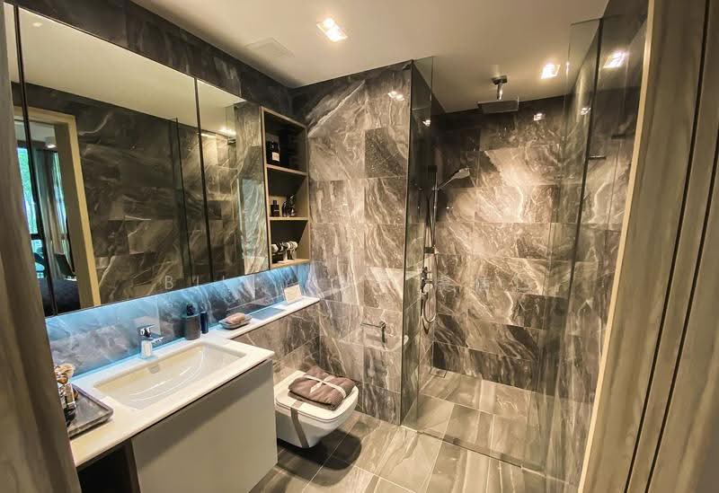 Sengkang Grand Residences, 88 Compassvale Bow, Hougang / Punggol / Sengkang, 3 Bedrooms, 936 sqft, Condominium For Rent, by Billy Yu 虞信仁, 500271095 - Bathroom - PropertyGuru.com.sg