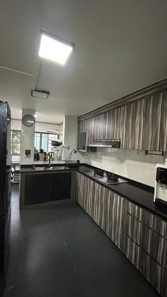 139 Marsiling Road, 139 Marsiling Road, Admiralty / Woodlands, 4 Bedrooms, 1,442 sqft, HDB Flat For Sale, by Jade Chan, 500271098 - Kitchen - PropertyGuru.com.sg
