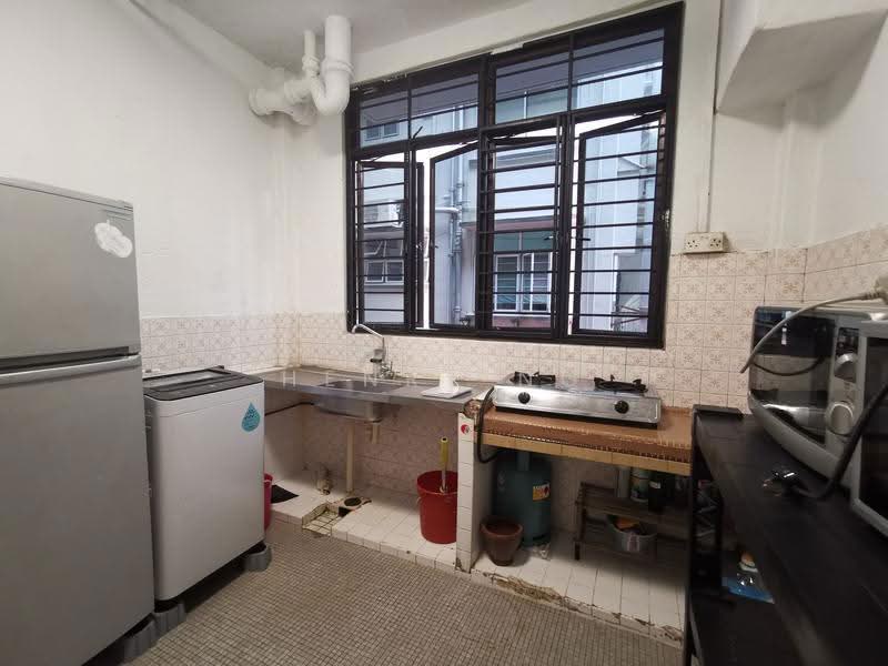 Kai Fook Mansion, 2 Kim Tian Road, Alexandra / Commonwealth, Room Rental, 100 sqft, Shophouse For Rent, by Henry Ng, 500271099 - Kitchen - PropertyGuru.com.sg