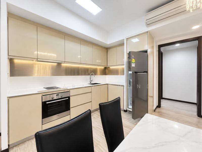 Sophia Residence, 5 Sophia Road, Orchard / River Valley, 2 Bedrooms, 796 sqft, Condominium For Rent, by Saarav Chand, 500271105 - Kitchen - PropertyGuru.com.sg