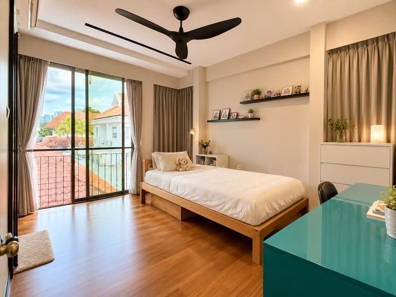 Kenanga avenue, Kenanga avenue, Macpherson / Potong Pasir, 6 Bedrooms, 4,600 sqft, Corner Terrace For Sale, by Raycher MF Lim, 500271107 - Bedroom - PropertyGuru.com.sg