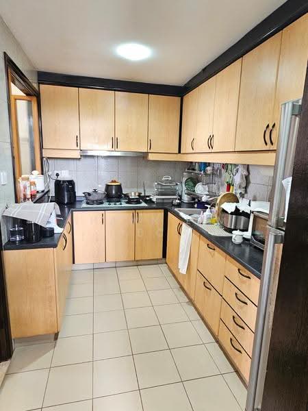 Regent Heights, 52 Bukit Batok East Avenue 5, Dairy Farm / Bukit Panjang / Choa Chu Kang, 3 Bedrooms, 1,173 sqft, Condominium For Sale, by Shawn Lim BC, 500271116 - Kitchen - PropertyGuru.com.sg