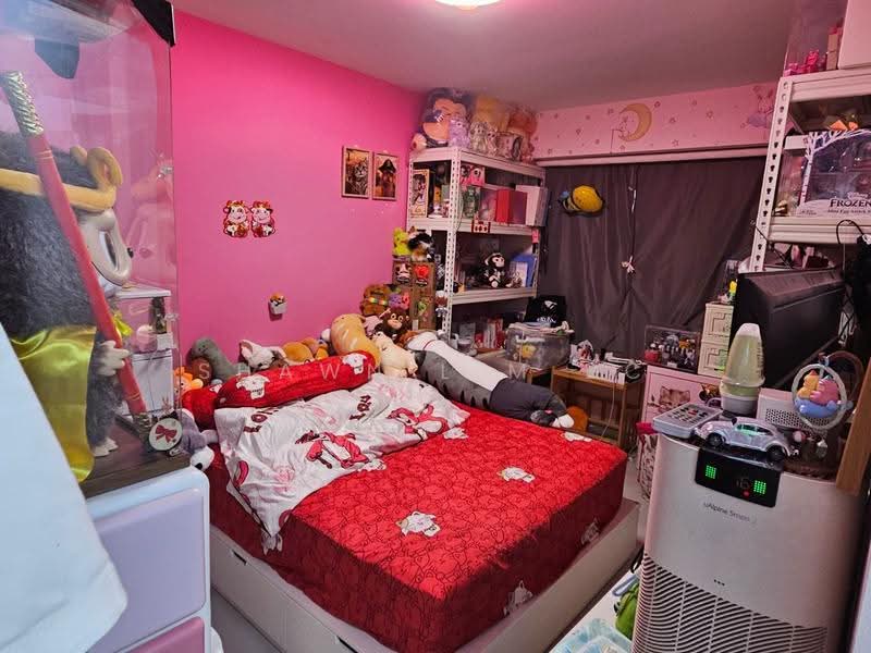 120B Punggol Edge, 120B Edgedale Plains, Hougang / Punggol / Sengkang, 3 Bedrooms, 1,001 sqft, HDB Flat For Sale, by Shawn Lim BC, 500271118 - Bedroom - PropertyGuru.com.sg