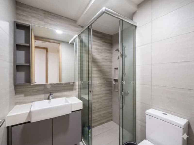 High Park Residences, 27 Fernvale Road, Seletar / Yio Chu Kang, 2 Bedrooms, 678 sqft, Condominium For Sale, by Jamie Ng, 500271121 - Bathroom - PropertyGuru.com.sg