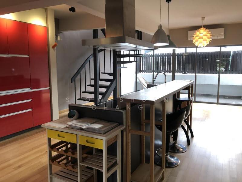 Coronation Shopping Plaza, 587 Bukit Timah Road, Tanglin / Holland / Bukit Timah, 1 Bedroom, 1,098 sqft, Apartment For Rent, by Siow Shuen Chang, 500271135 - PropertyGuru.com.sg