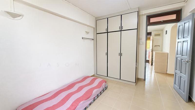 242 Serangoon Avenue 3, 242 Serangoon Avenue 3, Hougang / Punggol / Sengkang, 3 Bedrooms, 904 sqft, HDB Flat For Sale, by Jason Liew 俊明, 500271140 - Bedroom - PropertyGuru.com.sg