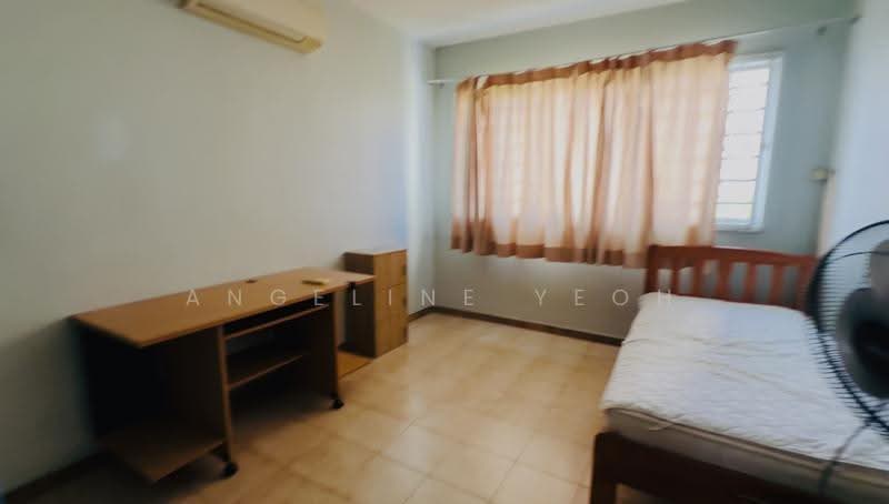 123 Pending Road, 123 Pending Road, Dairy Farm / Bukit Panjang / Choa Chu Kang, 3 Bedrooms, 1,108 sqft, HDB Flat For Rent, by Angeline Yeoh, 500271141 - Bedroom - PropertyGuru.com.sg