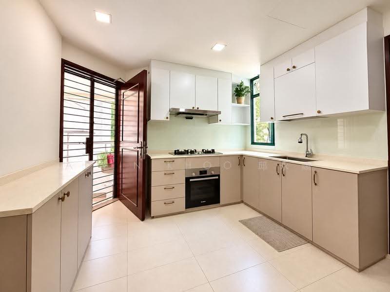 The Hillside, 341 Upper Bukit Timah Road, Clementi Park / Upper Bukit Timah, 4 Bedrooms, 1,528 sqft, Condominium For Sale, by Alvin Khoo 邱永顺, 500271146 - Kitchen - PropertyGuru.com.sg