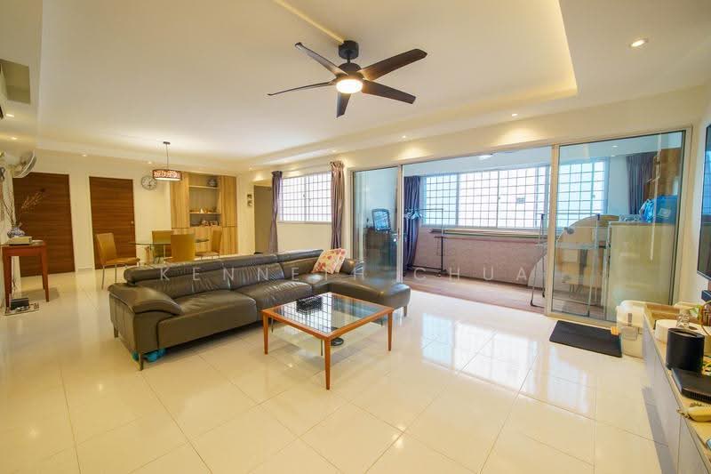 228 Pending Road, 228 Pending Road, Dairy Farm / Bukit Panjang / Choa Chu Kang, 4 Bedrooms, 1,550 sqft, HDB Flat For Sale, by Kenneth Chua, 500271157 - Living Room - PropertyGuru.com.sg