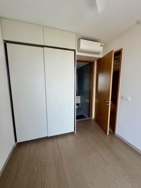 Penrose, 30 Sims Drive, Eunos / Geylang / Paya Lebar, 2 Bedrooms, 700 sqft, Condominium For Sale, by Peh Leng See, 500271162 - PropertyGuru.com.sg