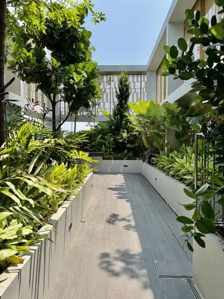 Penrose, 30 Sims Drive, Eunos / Geylang / Paya Lebar, 2 Bedrooms, 700 sqft, Condominium For Sale, by Peh Leng See, 500271162 - PropertyGuru.com.sg