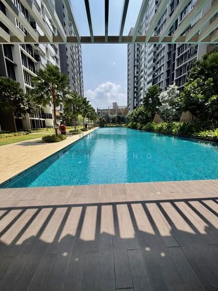 Penrose, 30 Sims Drive, Eunos / Geylang / Paya Lebar, 2 Bedrooms, 700 sqft, Condominium For Sale, by Peh Leng See, 500271162 - PropertyGuru.com.sg