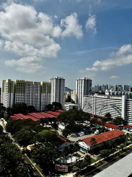 Penrose, 30 Sims Drive, Eunos / Geylang / Paya Lebar, 2 Bedrooms, 700 sqft, Condominium For Sale, by Peh Leng See, 500271162 - PropertyGuru.com.sg