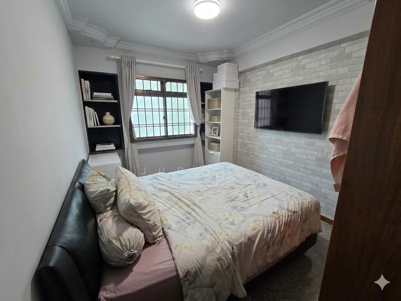 670 Choa Chu Kang Crescent, 670 Choa Chu Kang Crescent, Dairy Farm / Bukit Panjang / Choa Chu Kang, 3 Bedrooms, 1,334 sqft, HDB Flat For Sale, by Jude L., 500271168 - Bedroom - PropertyGuru.com.sg
