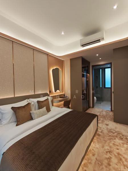 Amberwood at Holland, Tanglin / Holland / Bukit Timah, 4 Bedrooms, 1,227 sqft, Condominium For Sale, by Maisyarah Rahmad, 500271172 - Master Bedroom - PropertyGuru.com.sg