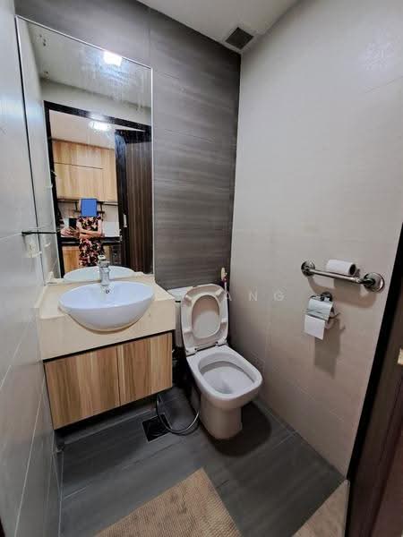 NottingHill Suites, 29A Toh Tuck Road, Clementi Park / Upper Bukit Timah, 1 Bedroom, 657 sqft, Apartment For Sale, by Eddy Ang, 500271177 - Bathroom - PropertyGuru.com.sg