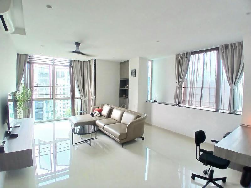 Gisborne Light, 27 Ewe Boon Road, Tanglin / Holland / Bukit Timah, 3 Bedrooms, 1,259 sqft, Apartment For Sale, by Brandon Lim, 500271180 - Living Room - PropertyGuru.com.sg