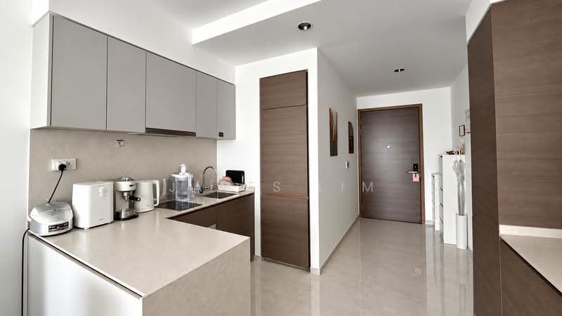The Florence Residences, 99 Hougang Avenue 2, Hougang / Punggol / Sengkang, 2 Bedrooms, 635 sqft, Condominium For Rent, by James Lim, 500271182 - Kitchen - PropertyGuru.com.sg