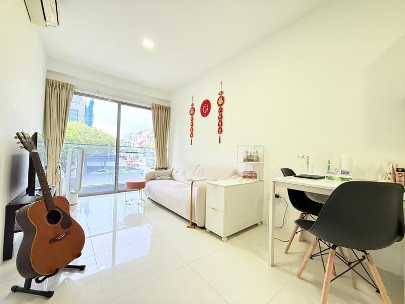 Siglap V, 2 First Street, East Coast / Marine Parade, 2 Bedrooms, 517 sqft, Condominium For Sale, by Kelvin Ong, 500271190 - PropertyGuru.com.sg