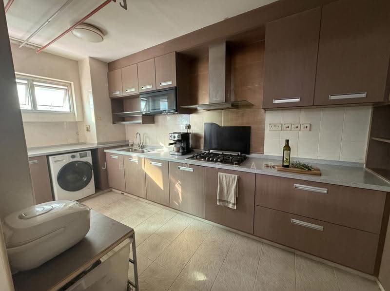 204D Punggol Field, 204D Punggol Field, Hougang / Punggol / Sengkang, 3 Bedrooms, 1,184 sqft, HDB Flat For Sale, by Jeslin Pear, 500271194 - Kitchen - PropertyGuru.com.sg