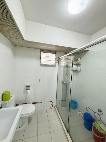 890B Tampines Avenue 1, 890B Tampines Avenue 1, Pasir Ris / Tampines, 3 Bedrooms, 1,001 sqft, HDB Flat For Sale, by Lucas Gooi, 500271200 - Bathroom - PropertyGuru.com.sg