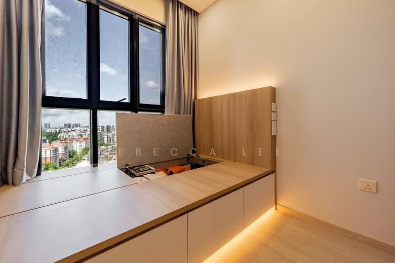 Midwood, 8 Hillview Rise, Dairy Farm / Bukit Panjang / Choa Chu Kang, 2 Bedrooms, 775 sqft, Condominium For Sale, by Rebecca Lee, 500271201 - View - PropertyGuru.com.sg