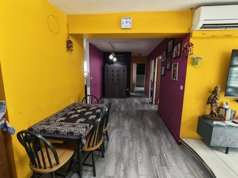 513D Yishun Street 51, 513D Yishun Street 51, Sembawang / Yishun, 4 Bedrooms, 1,292 sqft, HDB Flat For Sale, by Bobby Raj, 500271202 - Dining Room - PropertyGuru.com.sg