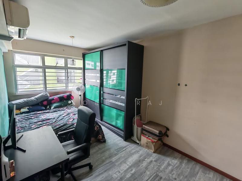 513D Yishun Street 51, 513D Yishun Street 51, Sembawang / Yishun, 4 Bedrooms, 1,292 sqft, HDB Flat For Sale, by Bobby Raj, 500271202 - Bedroom - PropertyGuru.com.sg