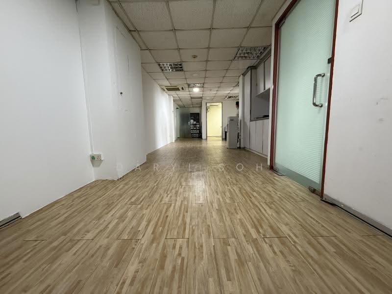 Manhattan House, 151 Chin Swee Road, Alexandra / Commonwealth, 1,227 sqft, Office For Rent, by Daryl Soh, 500271205 - CommercialGuru.com.sg