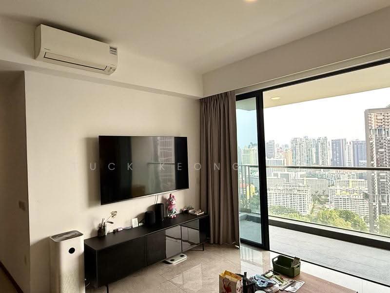 One Pearl Bank, 1 Pearl Bank, Alexandra / Commonwealth, 3 Bedrooms, 1,098 sqft, Condominium For Sale, by Tuck Keong Lee, 500271210 - Living Room - PropertyGuru.com.sg