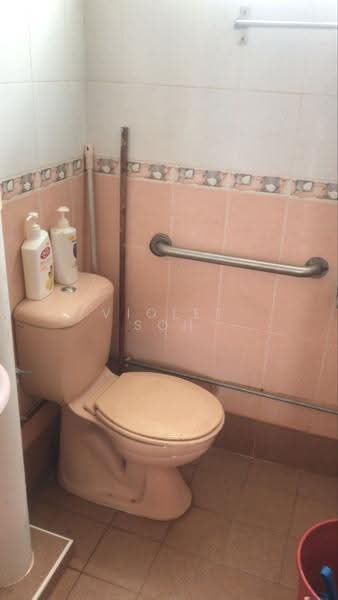 Blk2B upper boon Keng Rd S380002, Upper Boon Keng Rd, Room Rental, 90 sqft, HDB Flat For Rent, by Violet Soh, 500271211 - Bathroom - PropertyGuru.com.sg