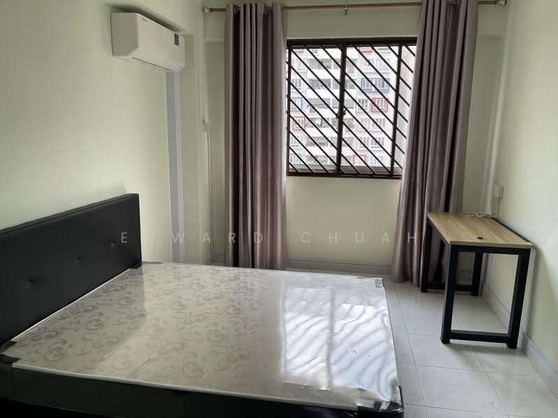 351 Clementi Avenue 2, 351 Clementi Avenue 2, Buona Vista / West Coast / Clementi New Town, Room Rental, 150 sqft, HDB Flat For Rent, by Edward Chuah, 500271224 - Bedroom - PropertyGuru.com.sg