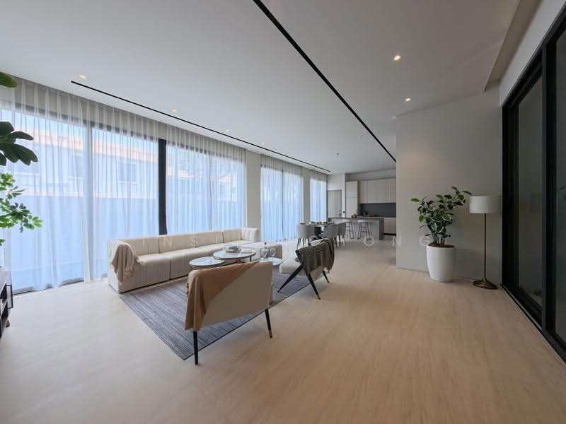 D11 BRAND NEW SEMI D AT HILLCREST, WATTEN ESTATE, BUKIT TIMAH, Watten, Dunearn, Hillcrest, Greenmead, Newton / Novena, 5 Bedrooms, 6,702 sqft, Semi-Detached House For Sale, by Ainsley Chong, 500271226 - Living Room - PropertyGuru.com.sg
