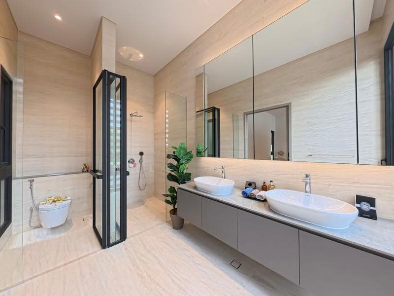 D11 BRAND NEW SEMI D AT HILLCREST, WATTEN ESTATE, BUKIT TIMAH, Watten, Dunearn, Hillcrest, Greenmead, Newton / Novena, 5 Bedrooms, 6,702 sqft, Semi-Detached House For Sale, by Ainsley Chong, 500271226 - PropertyGuru.com.sg