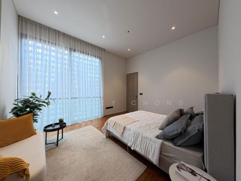 D11 BRAND NEW SEMI D AT HILLCREST, WATTEN ESTATE, BUKIT TIMAH, Watten, Dunearn, Hillcrest, Greenmead, Newton / Novena, 5 Bedrooms, 6,702 sqft, Semi-Detached House For Sale, by Ainsley Chong, 500271226 - Bedroom - PropertyGuru.com.sg