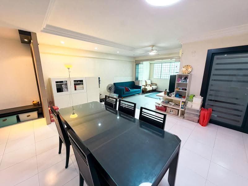 336 Sembawang Crescent, 336 Sembawang Crescent, Sembawang / Yishun, 4 Bedrooms, 1,453 sqft, HDB Flat For Sale, by Kenneth Chua, 500271227 - Living Room - PropertyGuru.com.sg