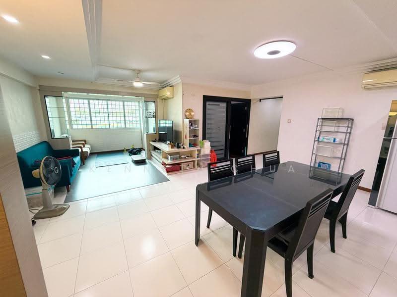 336 Sembawang Crescent, 336 Sembawang Crescent, Sembawang / Yishun, 4 Bedrooms, 1,453 sqft, HDB Flat For Sale, by Kenneth Chua, 500271227 - Living Room - PropertyGuru.com.sg