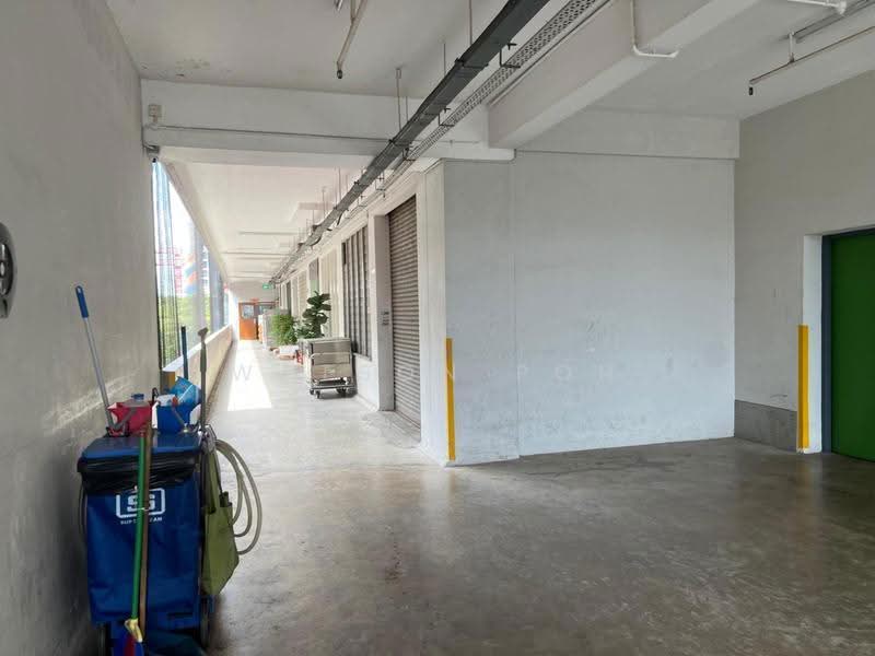 Shun Li Industrial Complex, 705 Sims Drive, Eunos / Geylang / Paya Lebar, 1,716 sqft, Light Industrial (B1) For Rent, by Watson Poh, 500271231 - Corridor - CommercialGuru.com.sg