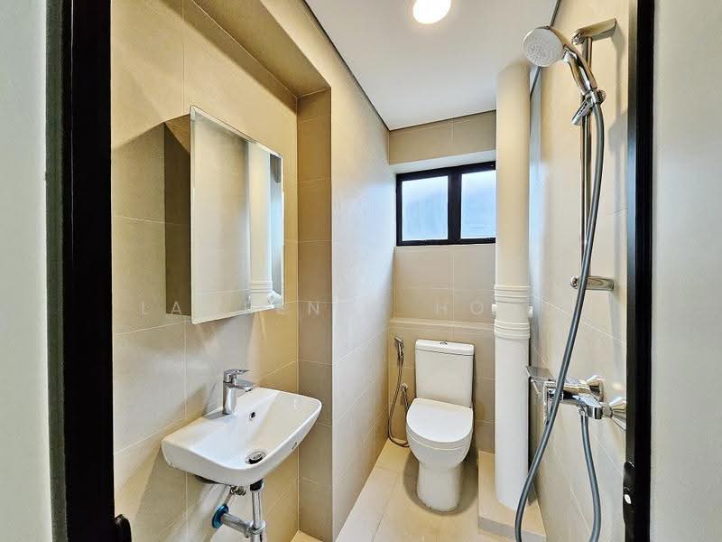 Chancery Court, 36A Dunearn Road, Newton / Novena, 2 Bedrooms, 926 sqft, Condominium For Rent, by Lawrence Hong, 500271232 - Bathroom - PropertyGuru.com.sg