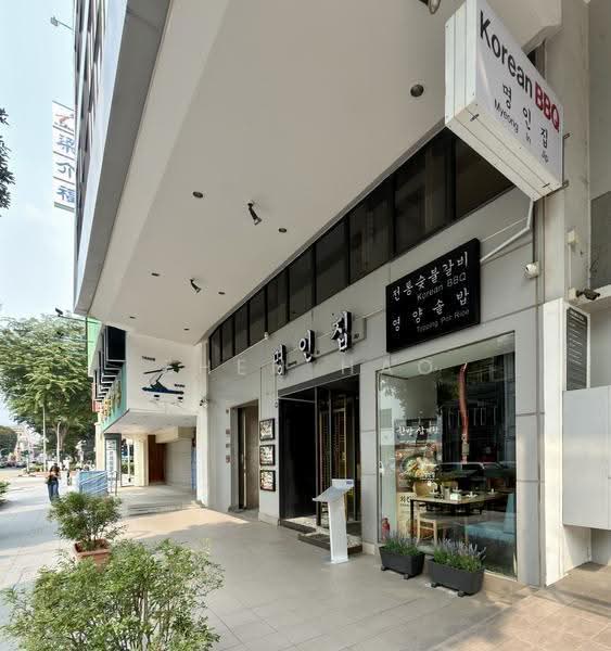 6-storey Commercial Building Along South Bridge Road, South Bridge Road, Boat Quay / Raffles Place / Marina, 9,848 sqft, Shop / Shophouse For Sale, by Zhen Hao, 500271260 - Exterior - CommercialGuru.com.sg