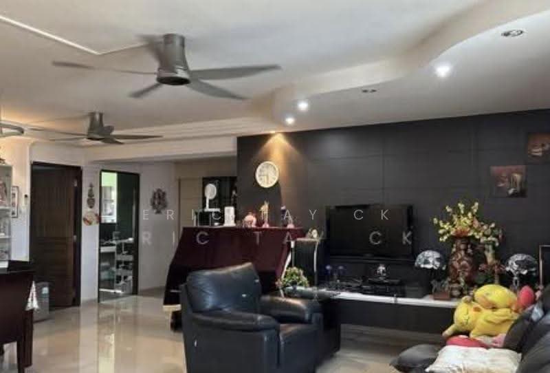 856C Tampines Street 82, 856C Tampines Street 82, Pasir Ris / Tampines, 4 Bedrooms, 1,625 sqft, HDB Flat For Sale, by Eric Tay CK, 500271295 - Living Room - PropertyGuru.com.sg