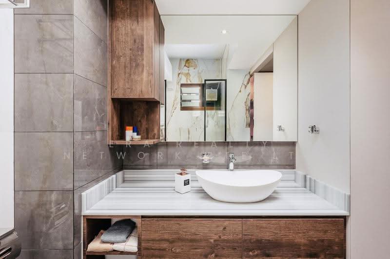 549 Serangoon North Avenue 3, 549 Serangoon North Avenue 3, Hougang / Punggol / Sengkang, 4 Bedrooms, 1,292 sqft, HDB Flat For Sale, by MARTIN, 500271298 - Bathroom - PropertyGuru.com.sg