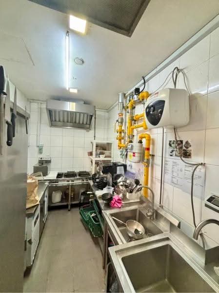 Suites at Bukit Timah, 68 68, Clementi Park / Upper Bukit Timah, 484 sqft, Food & Beverage For Rent, by Vina Tey, 500271300 - CommercialGuru.com.sg