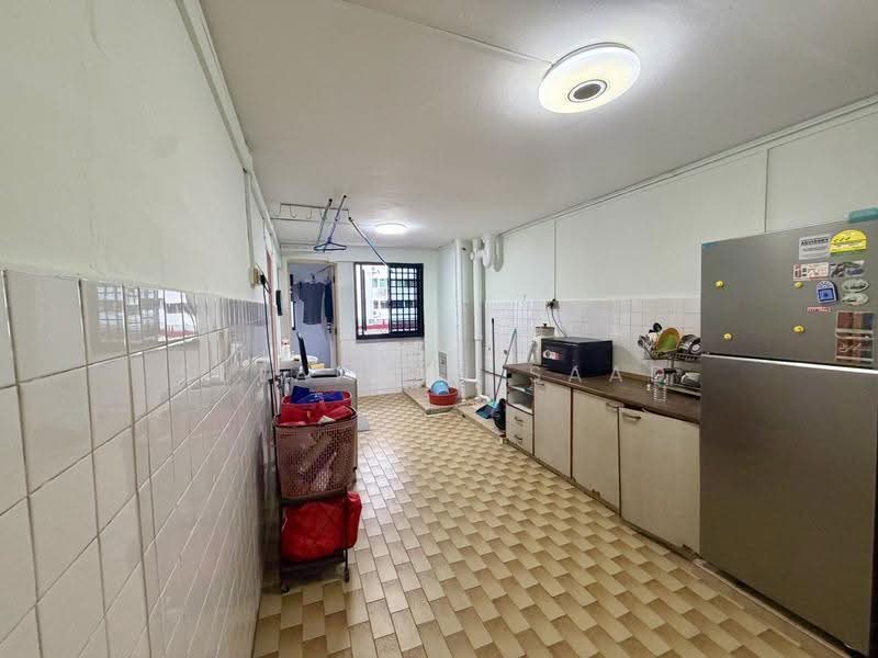 34 Bedok South Avenue 2, 34 Bedok South Avenue 2, Bedok / Upper East Coast, 3 Bedrooms, 968 sqft, HDB Flat For Sale, by Sulaiman Saad, 500271308 - Kitchen - PropertyGuru.com.sg