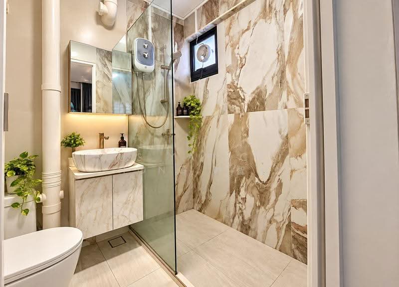 53 Geylang Bahru, 53 Geylang Bahru, Balestier / Toa Payoh, 3 Bedrooms, 1,227 sqft, HDB Flat For Sale, by Pius Yap Chih Hong 叶智弘, 500271309 - Bathroom - PropertyGuru.com.sg